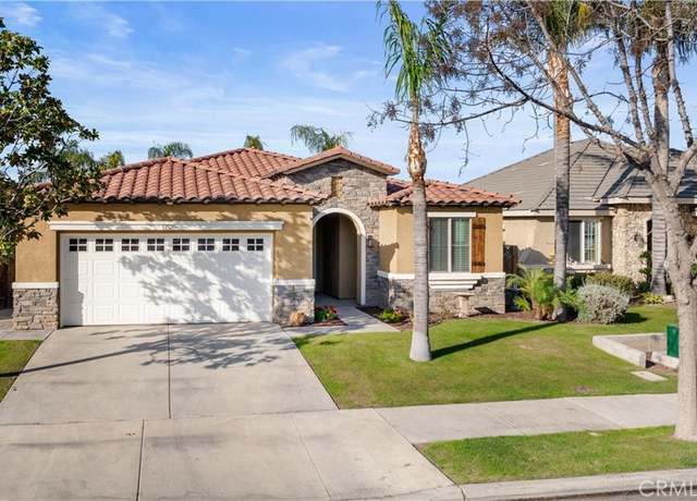 Property at 11520 Alton Manor Dr, Bakersfield, CA 93312, 3 beds, 2 baths