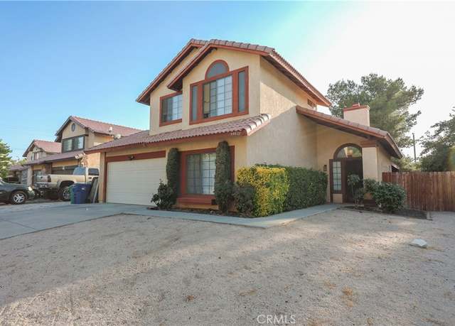 Property at 44827 Rock Island Dr, Lancaster, CA 93535, 3 beds, 3 baths