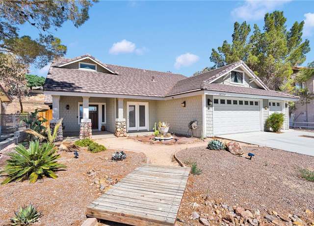 Property at 26534 Topsail Ln, Helendale, CA 92342, 3 beds, 2 baths