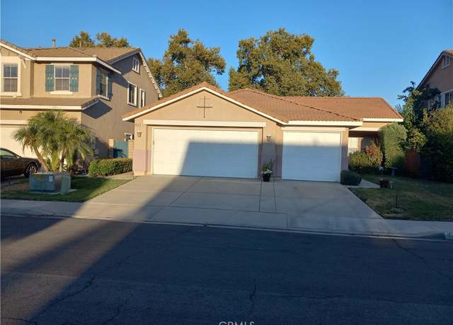 Property at 14529 Muirfield St, Moreno Valley, CA 92555, 2 beds, 2 baths