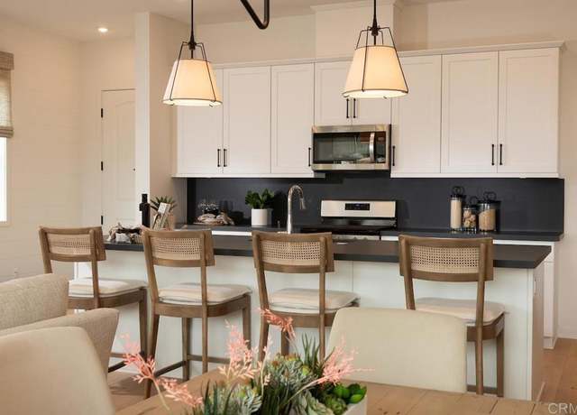 Property at 1731 Avenida Tealing #1, Chula Vista, CA 91913, 2 beds, 2 baths