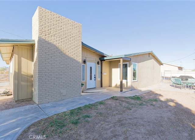 Property at 680 N Sola Ave, Blythe, CA 92225, 4 beds, 2 baths