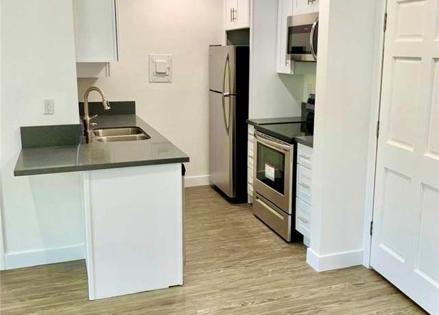 Property at 18307 Burbank Blvd #231, Tarzana, CA 91356, 1 bed, 1 bath