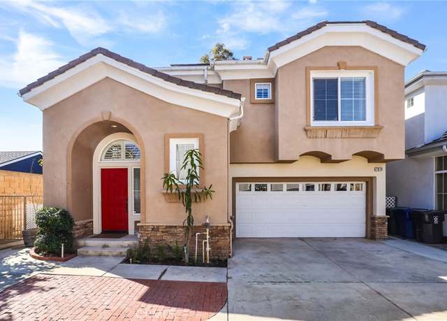 Property at 7814 Orchid Dr, Huntington Beach, CA 92648, 3 beds, 2.5 baths