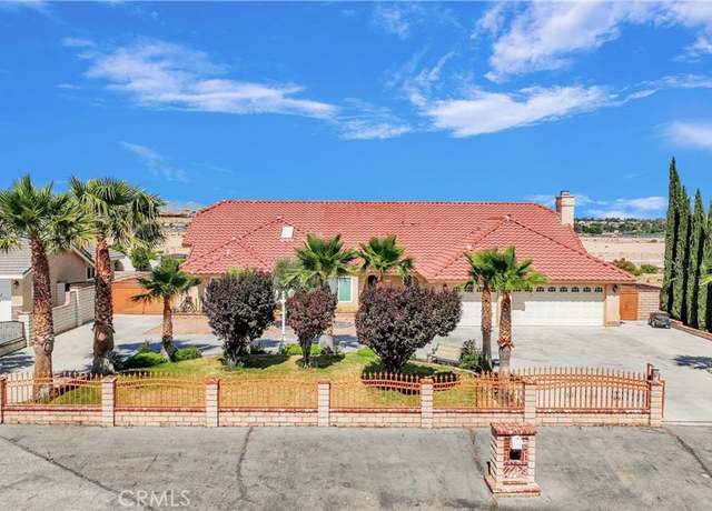 Property at 12450 Indian River Dr, Apple Valley, CA 92308, 4 beds, 2.5 baths