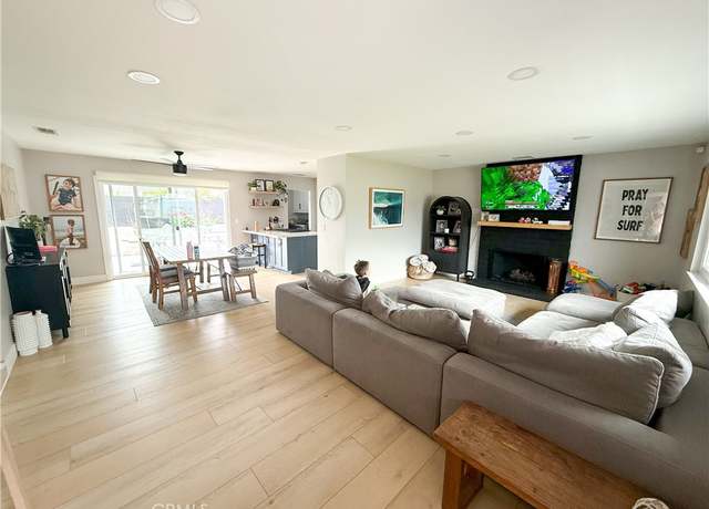 Property at 14891 Quill Cir, Huntington Beach, CA 92647, 4 beds, 2 baths