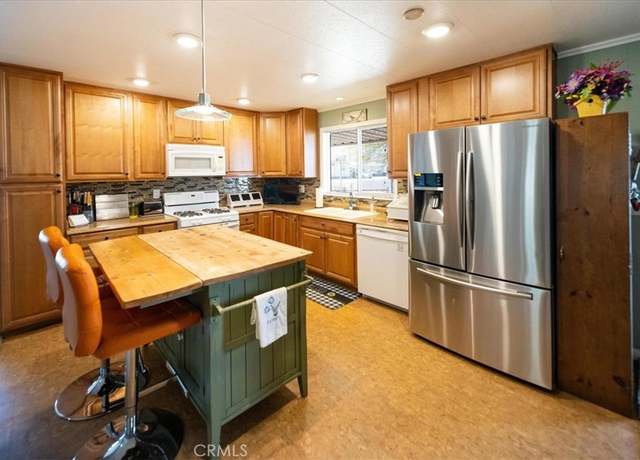 Property at 73190 Broadmoor Dr, Thousand Palms, CA 92276, 2 beds, 2 baths