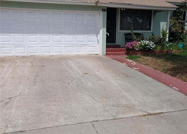 Property at 1619 W 136th St, Compton, CA 90222, 2 beds, 1 bath