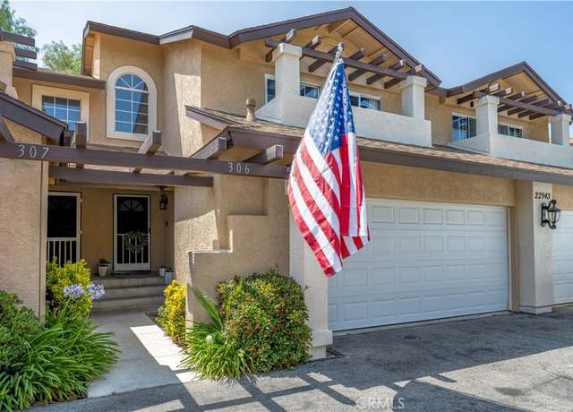 Property at 22943 Banyan Pl #306, Saugus, CA 91390, 3 beds, 2.5 baths
