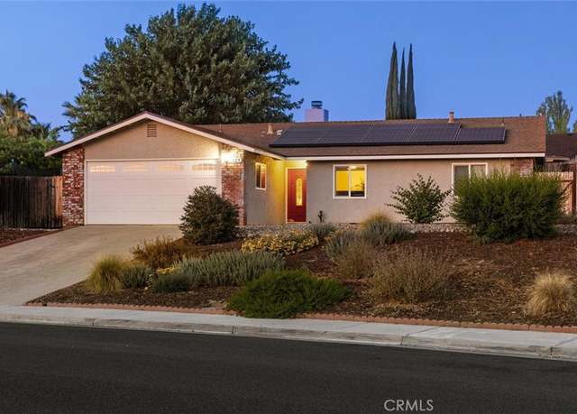 Property at 829 Hogan Pl, Paso Robles, CA 93446, 3 beds, 1.5 baths