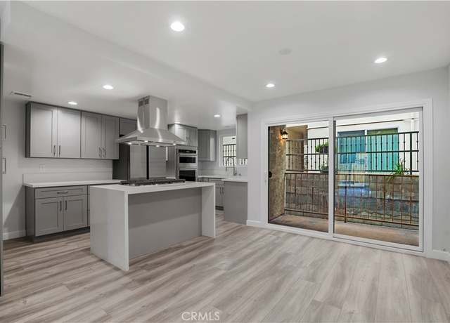 Property at 227 E Burbank Blvd Unit C, Burbank, CA 91502, 2 beds, 3 baths