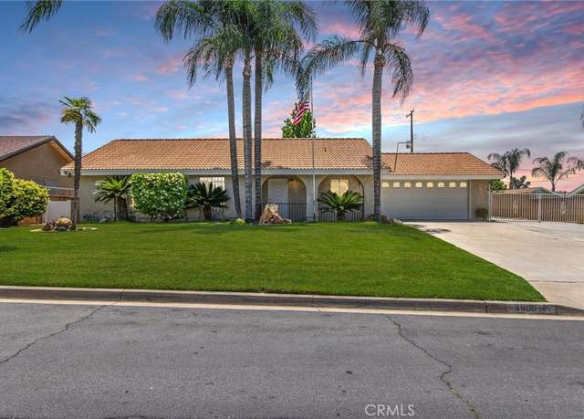 Property at 30181 Westbrook Dr, Nuevo, CA 92567, 3 beds, 2 baths