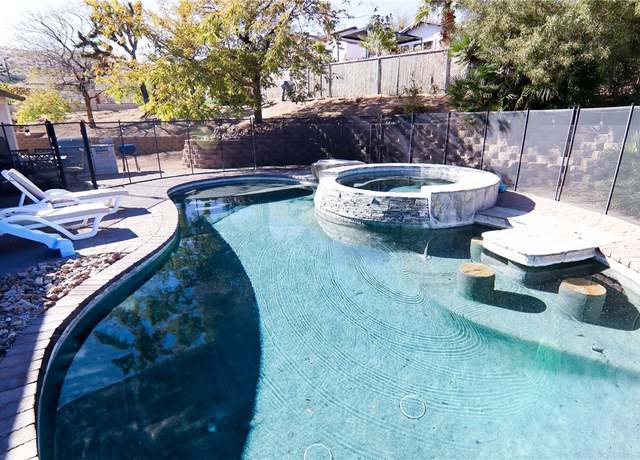 Property at 7525 Whitney Ave, Yucca Valley, CA 92284, 4 beds, 2 baths