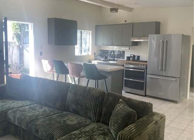 Property at 10334 Tujunga Canyon Blvd, Tujunga, CA 91041, 6 beds, 6.5 baths