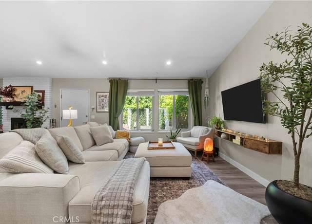 Property at 10214 Larwin Ave #3, Chatsworth, CA 91311, 4 beds, 3 baths