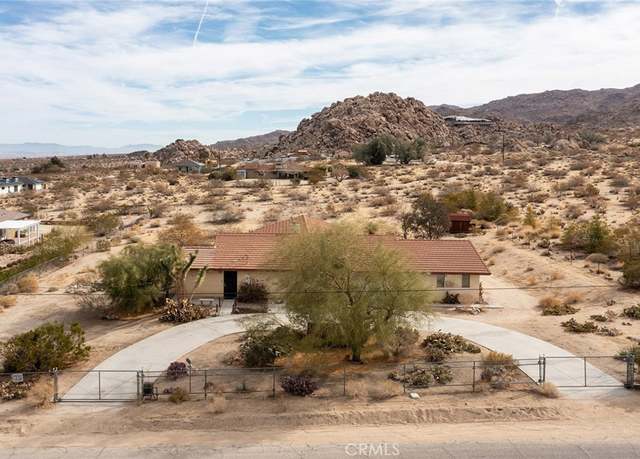 Property at 7215 Cascade Rd, Joshua Tree, CA 92252, 3 beds, 2.5 baths