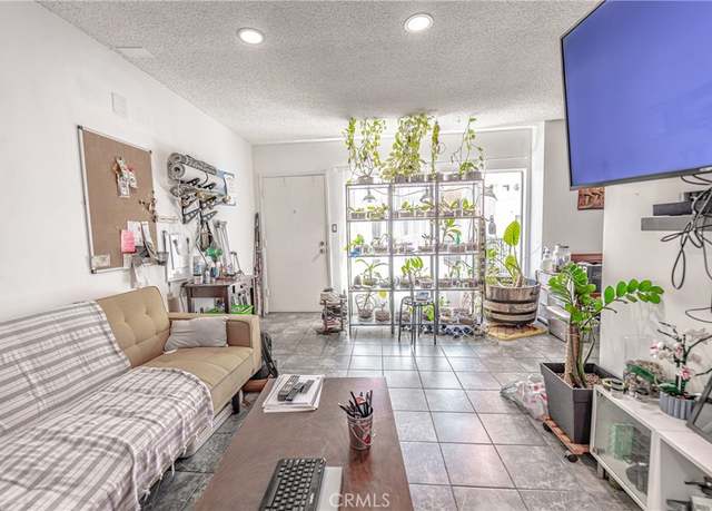 Property at 335 Cedar Ave #410, Long Beach, CA 90802, 1 bed, 1 bath