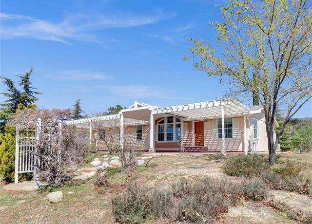 Property at 38680 Hill St, Anza, CA 92539, 3 beds, 2 baths