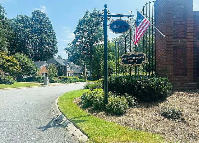 Property at 109 Nightingale Ln, Outside Area (outside Ca), SC 29607