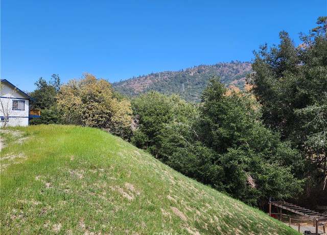 Property at 327 Davos Dr, Crestline, CA 92325