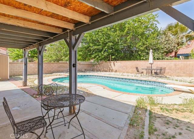 Property at 44601 17th St E, Lancaster, CA 93535, 3 beds, 2.5 baths