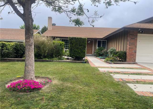 Property at 24336 Jennifer Pl, Newhall, CA 91321, 4 beds, 2 baths