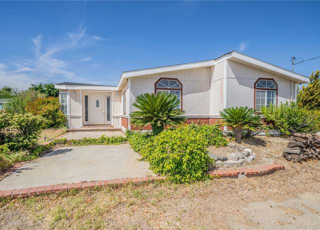 Property at 12782 Riggins Rd, Phelan, CA 92371, 3 beds, 2 baths