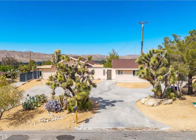 Property at 56520 Golden Bee Dr, Yucca Valley, CA 92284, 3 beds, 3 baths