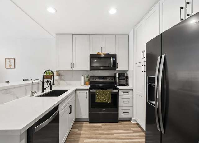 Property at 6780 Friars Rd #243, San Diego, CA 92108, 2 beds, 1 bath