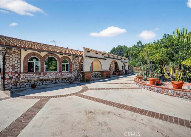 Property at 17558 Lahey St, Granada Hills, CA 91344, 5 beds, 4 baths