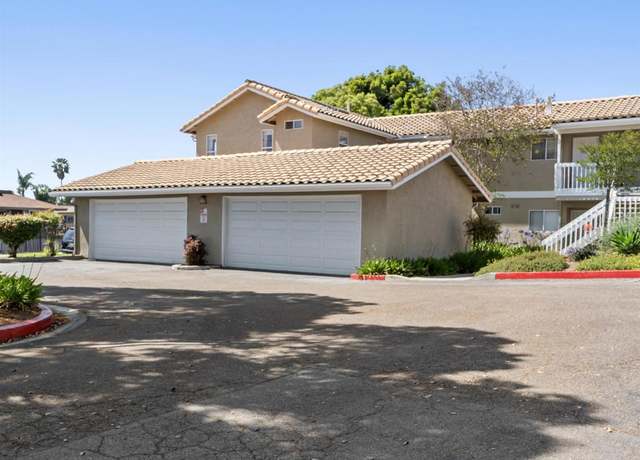 Property at 1302 Palomar Pl #13, Vista, CA 92084, 3 beds, 2.5 baths