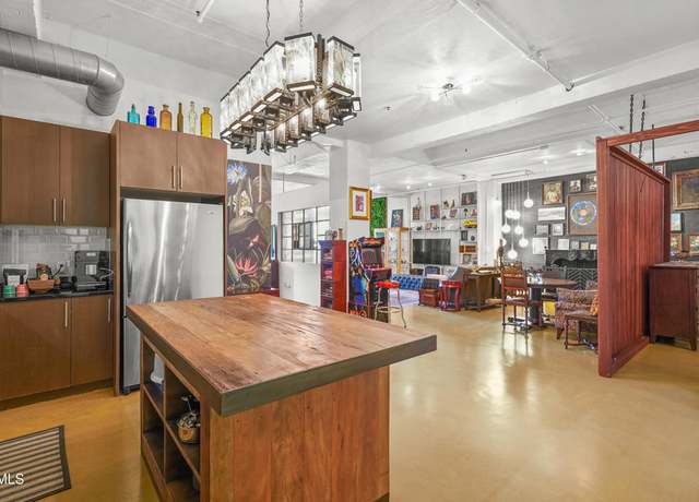 Property at 849 S Broadway Unit M11, Los Angeles, CA 90014, 2 beds, 2 baths