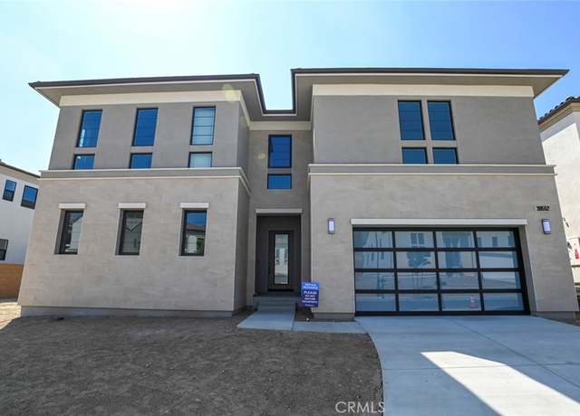 Property at 20552 Edgewood Ct, Chatsworth, CA 91311, 5 beds, 5.5 baths