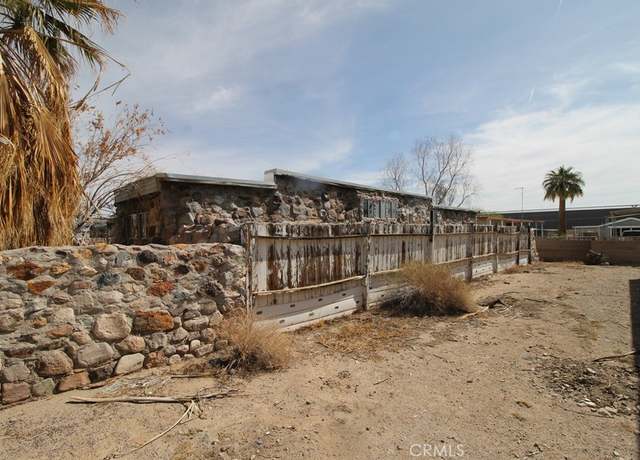 Property at 1233 Desert Dr, Needles, CA 92363, 2 beds, 1 bath