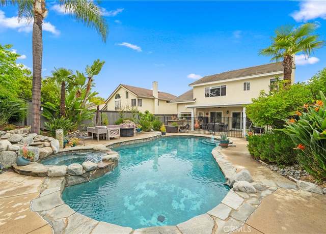 Property at 31885 Old Oak Rd, Rancho Santa Margarita, CA 92679, 5 beds, 3 baths
