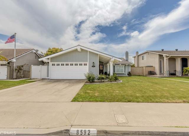 Property at 8592 Larkport Dr, Huntington Beach, CA 92646, 3 beds, 2 baths