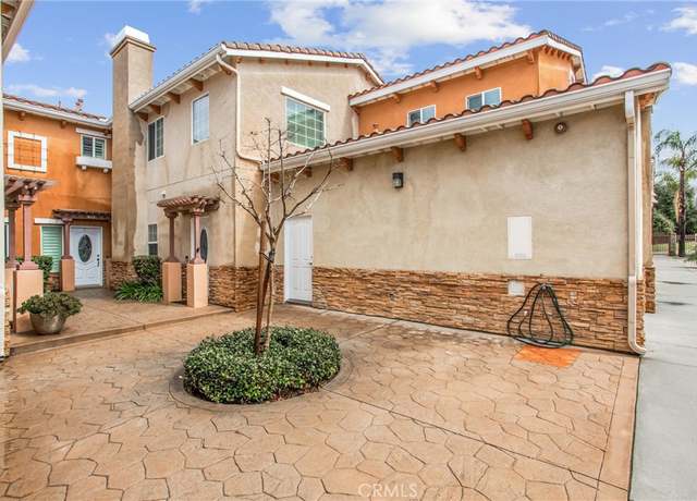 Property at 1200 E Highland Ave #404, Redlands, CA 92374, 2 beds, 2.5 baths