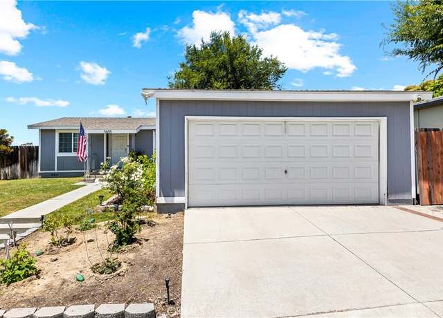 Property at 5655 Clearwater Dr, Yorba Linda, CA 92887, 2 beds, 2 baths