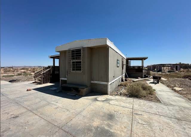 Property at 30453 Berry Rd, Newberry Springs, CA 92365, 2 beds, 1 bath