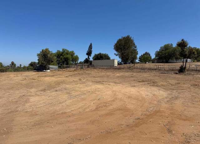 Property at 2055 Riviera Dr, Vista, CA 92084