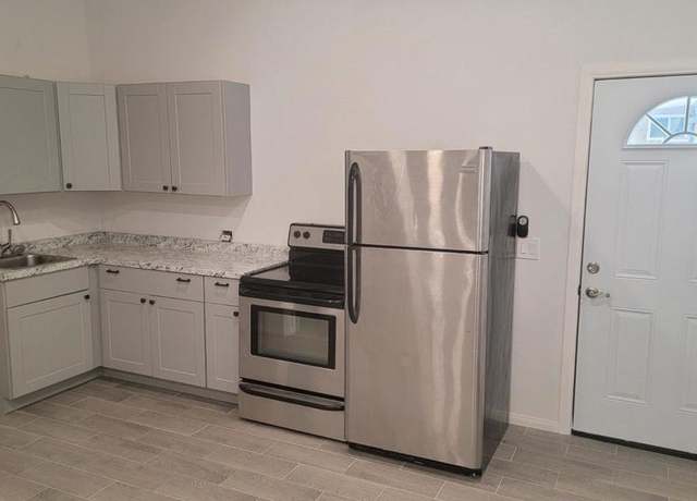 Property at 350 W Washington Ave, El Cajon, CA 92020, 3 beds, 1 bath