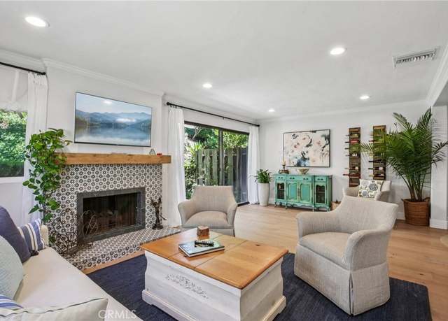 Property at 20 Seaview Dr N, Rolling Hills Estates, CA 90274, 2 beds, 2.5 baths