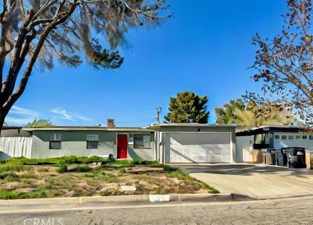 Property at 715 Woodgate St, Lancaster, CA 93534, 3 beds, 1 bath