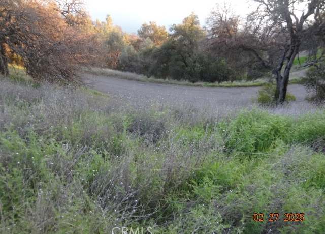 Property at 11860 Lakeview Dr, Clearlake Oaks, CA 95423