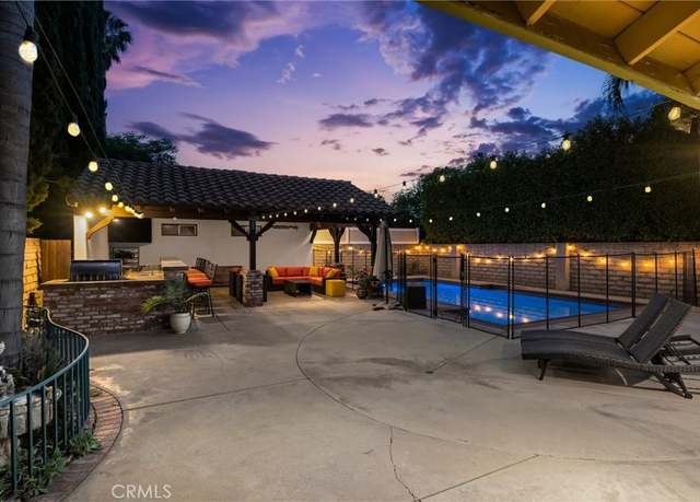 Property at 7255 De Celis Pl, Lake Balboa, CA 91406, 4 beds, 3 baths