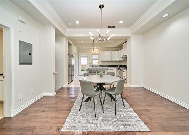 Property at 441 N Los Robles Ave #13, Pasadena, CA 91101, 3 beds, 2.5 baths