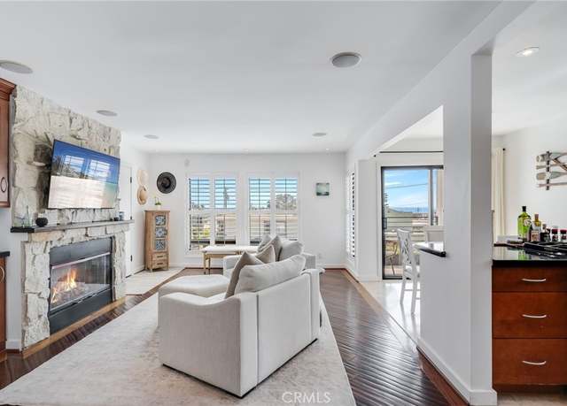 Property at 426 Cypress Dr, Laguna Beach, CA 92651, 2 beds, 2 baths