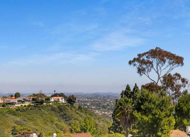 Property at 6635 Caminito Scioto, La Jolla, CA 92037, 2 beds, 2.5 baths