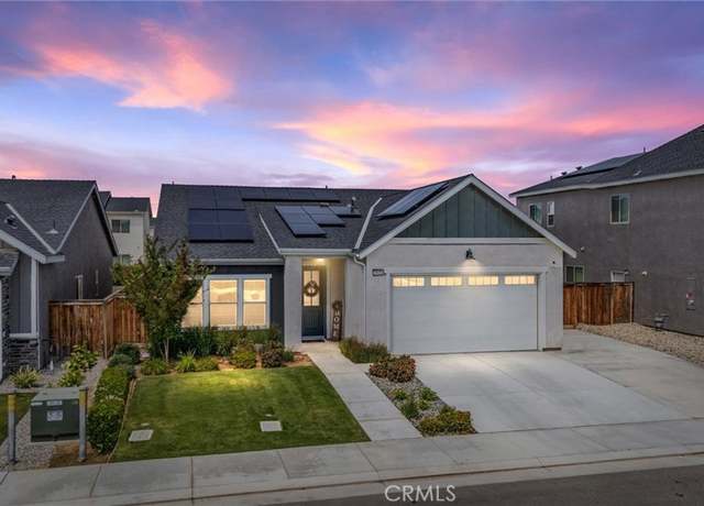 Property at 9008 Pine Breeze Ln, Shafter, CA 93263, 3 beds, 2 baths