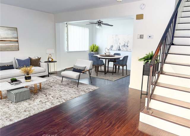 Property at 7422-Unit 7 Hazeltine Ave #7, Van Nuys, CA 91405, 2 beds, 2.5 baths